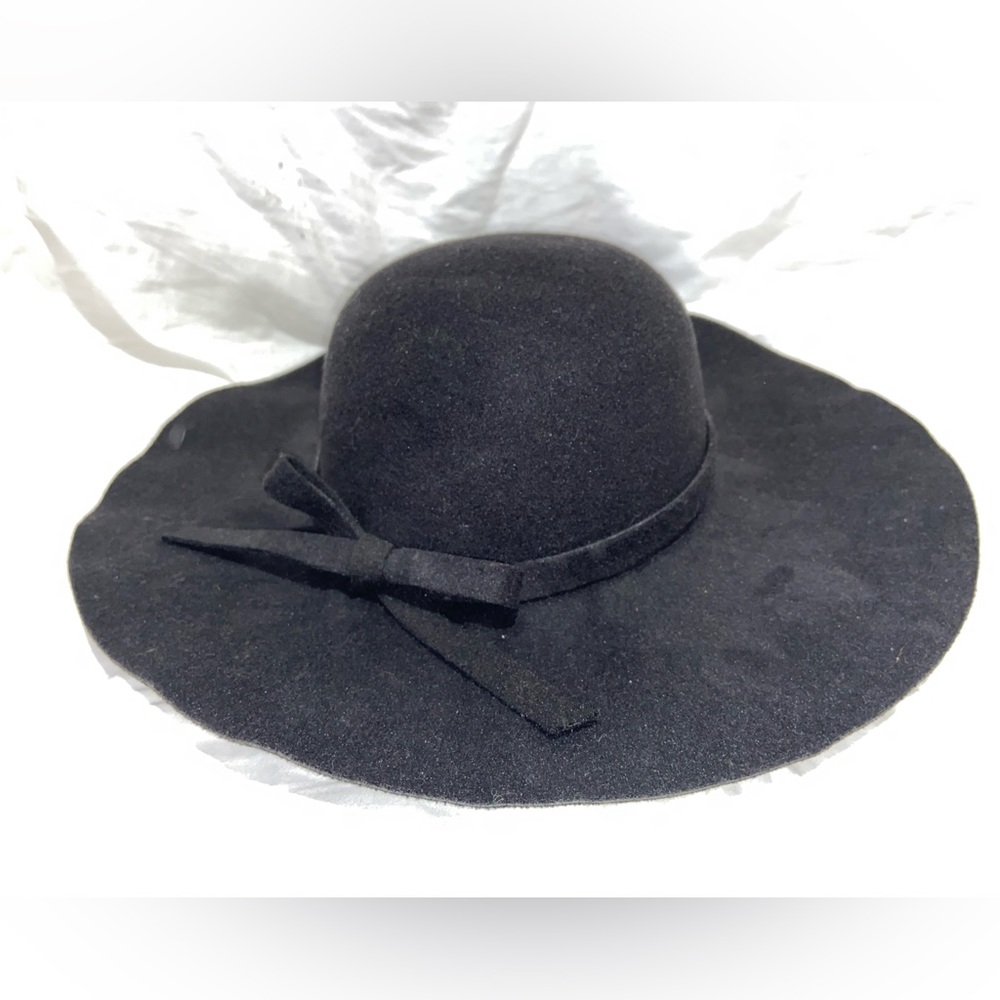Women’s Hat, One Size, Rue 21 Brand, New with Tags.